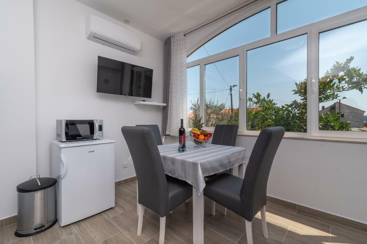 Apartman Niksi Τρογκίρ Εξωτερικό φωτογραφία